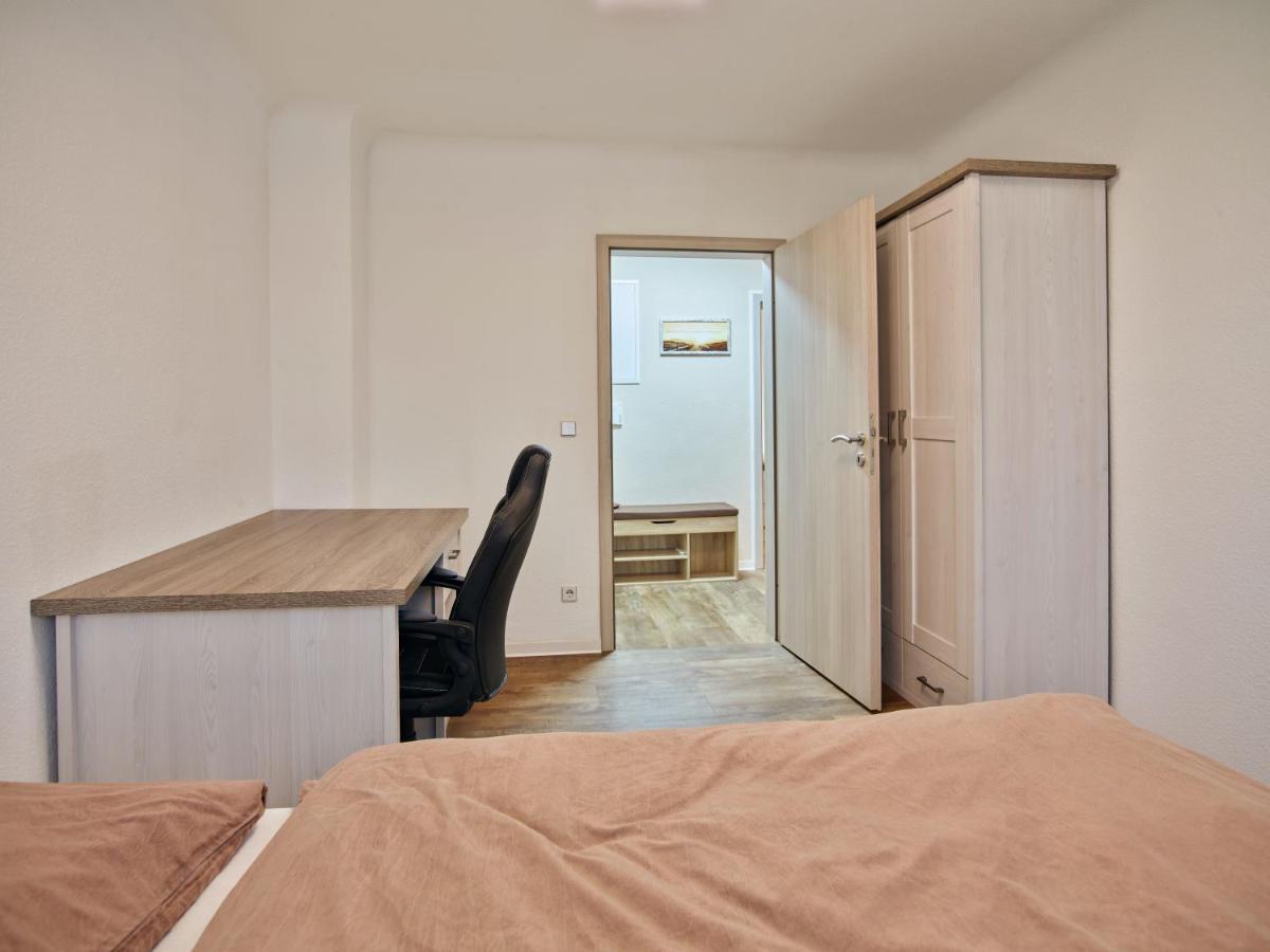 Gaeste- Und Ferienwohnung In Der Sportstadt 里萨 外观 照片