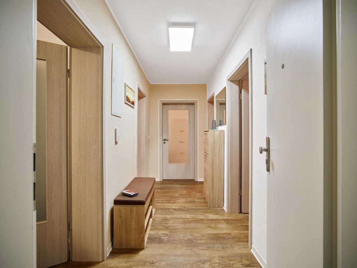 Gaeste- Und Ferienwohnung In Der Sportstadt 里萨 外观 照片